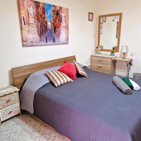 אטרד Saracini'S Homestay מראה חיצוני תמונה