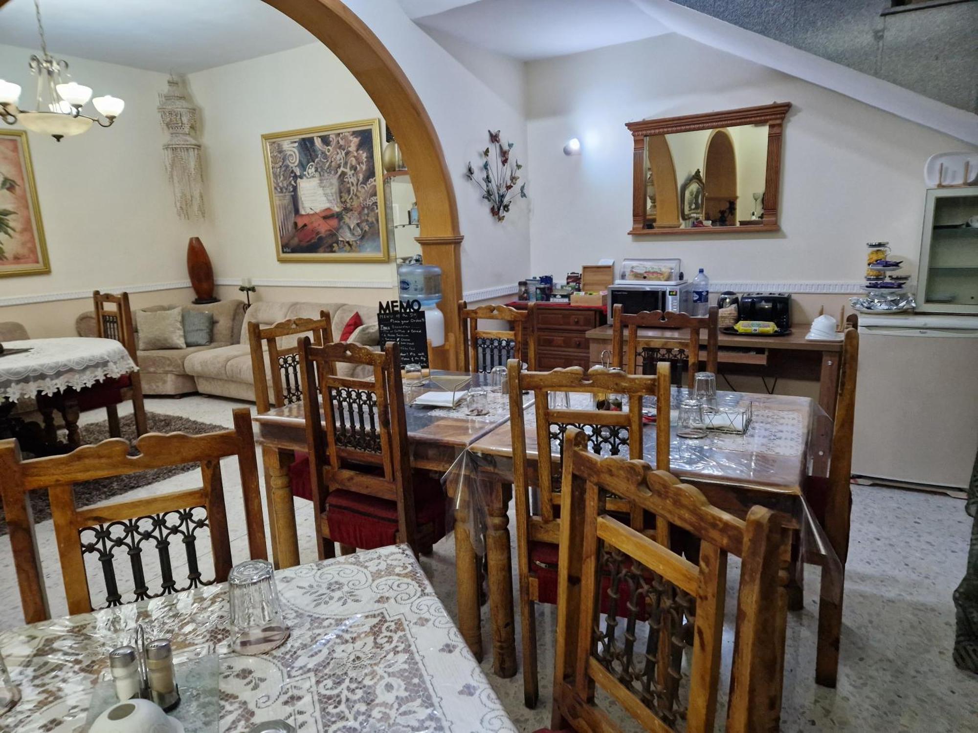אטרד Saracini'S Homestay מראה חיצוני תמונה