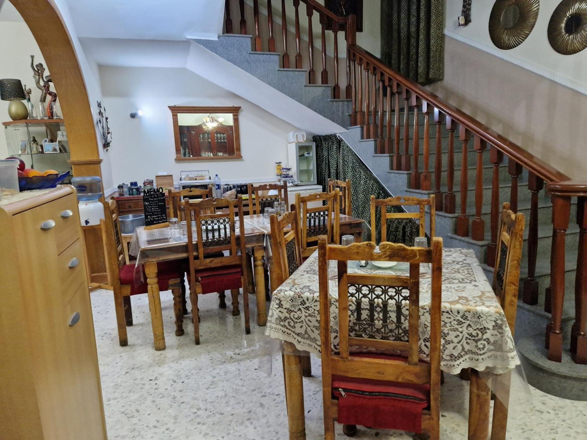 אטרד Saracini'S Homestay מראה חיצוני תמונה