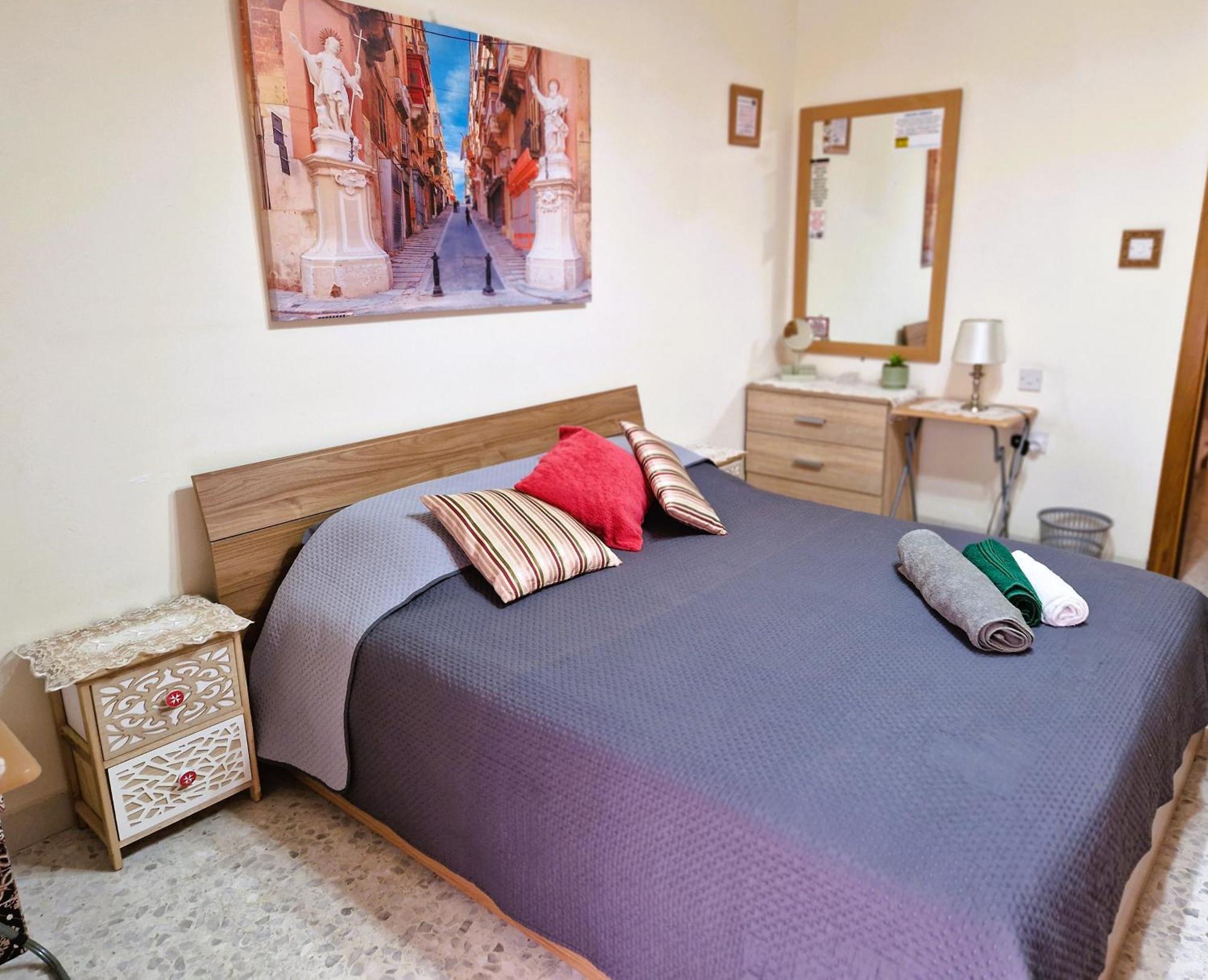 אטרד Saracini'S Homestay מראה חיצוני תמונה
