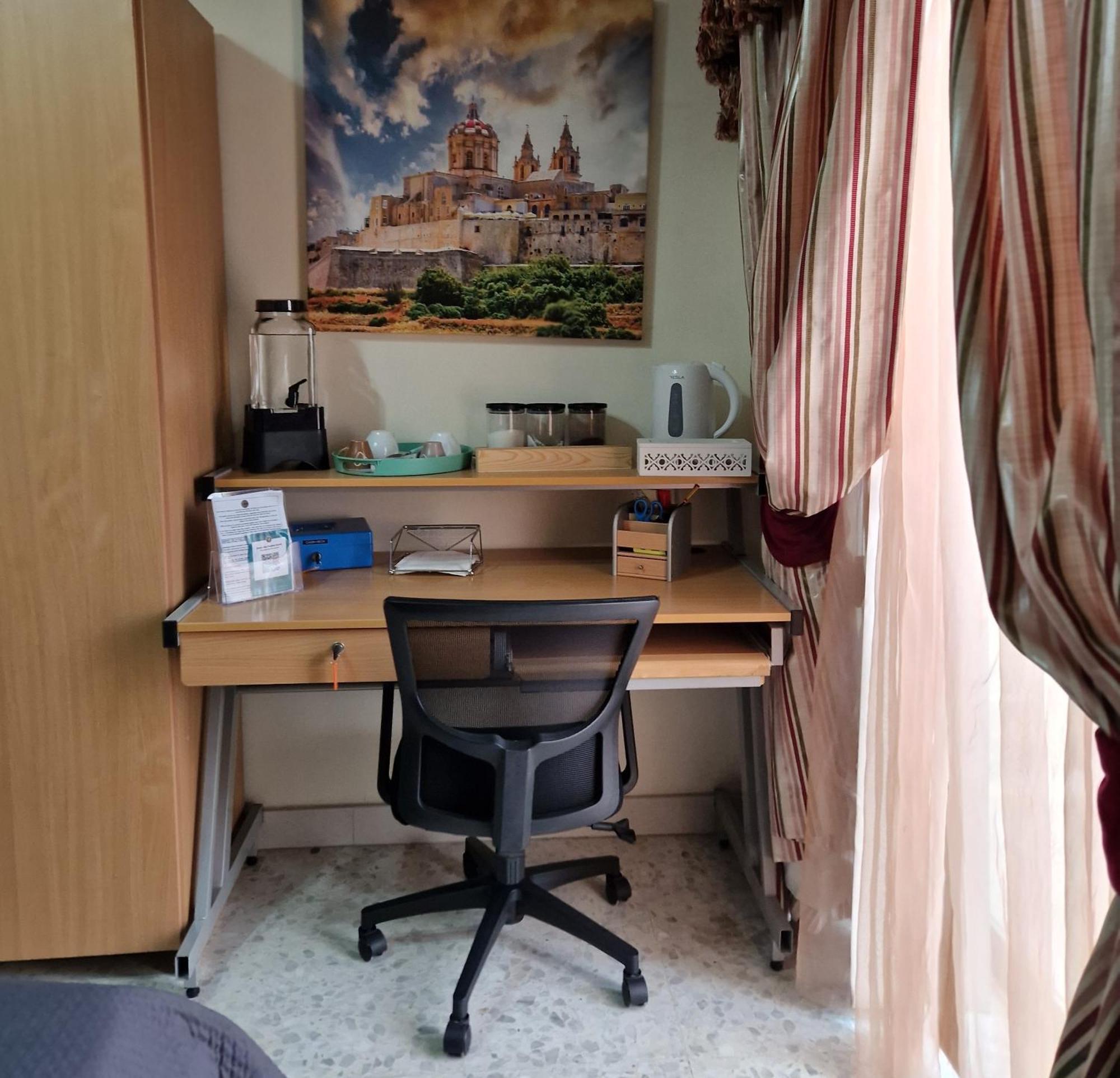 אטרד Saracini'S Homestay מראה חיצוני תמונה